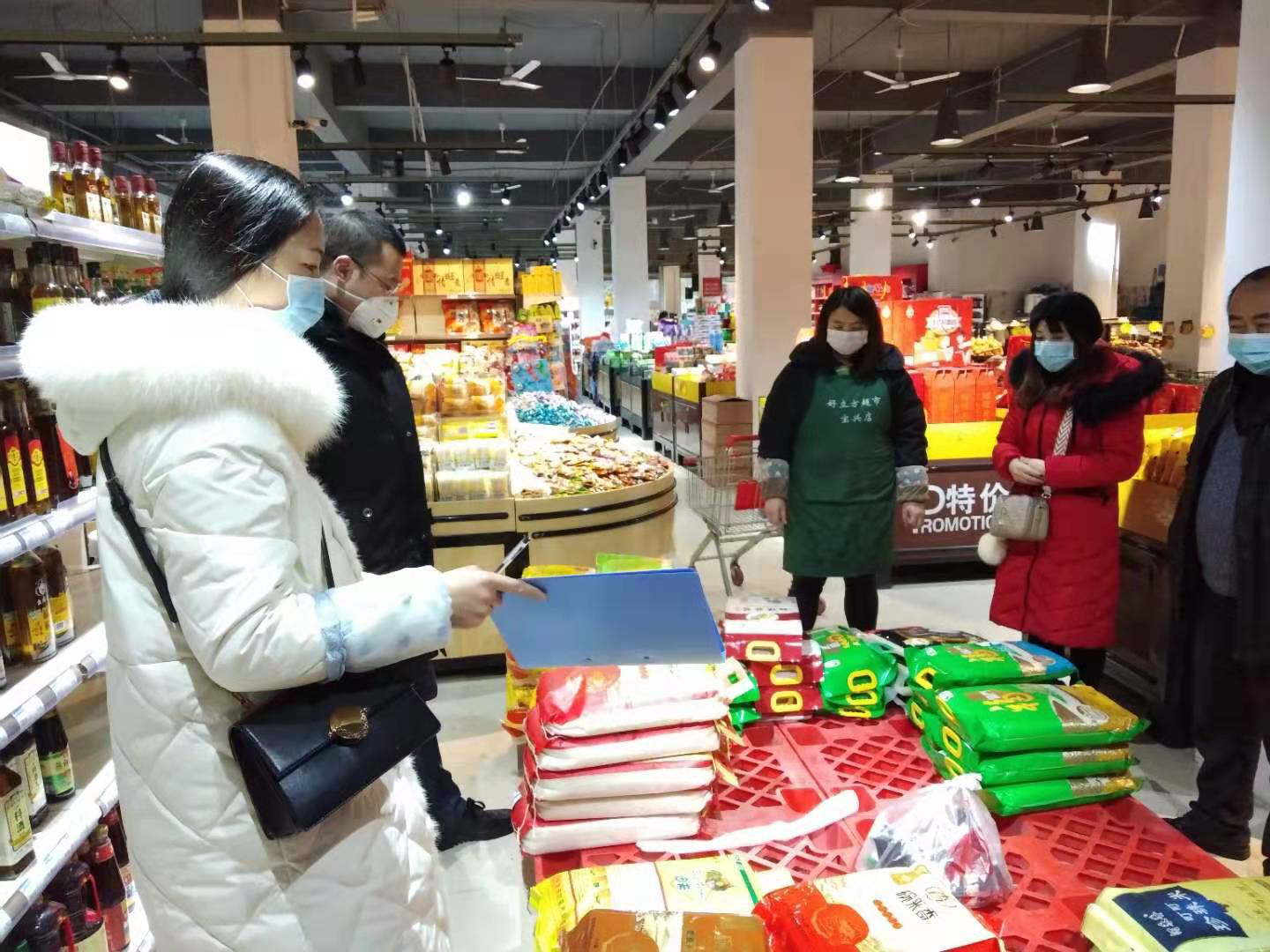 積極做好我縣糧油市場保供穩(wěn)價(jià)工作的調(diào)研與分析